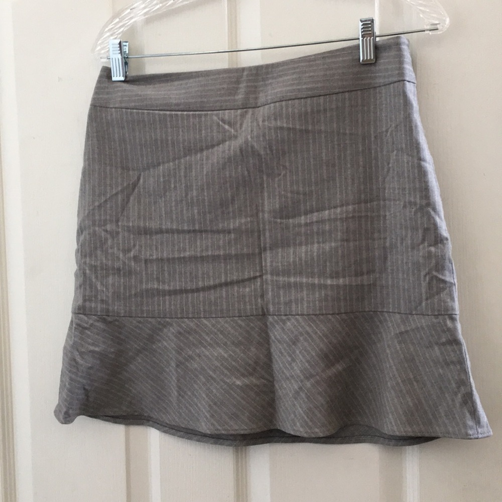 FINAL MARKDOWN Ladies banana republic skirt 4